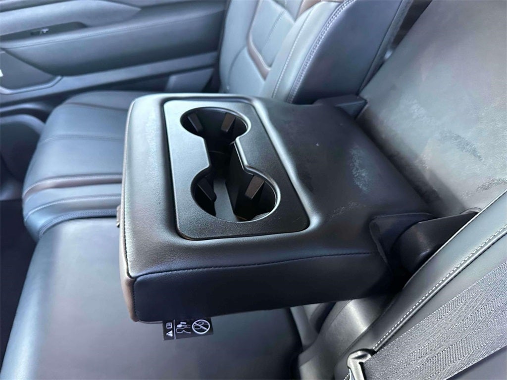 2025 Nissan Armada SL CERTIFIED