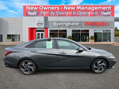 2025 Hyundai ELANTRA Limited