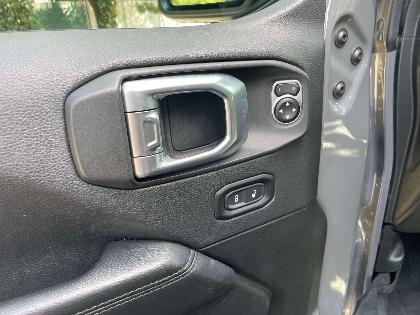 2020 Jeep Wrangler Unlimited Sahara Altitude 4x4