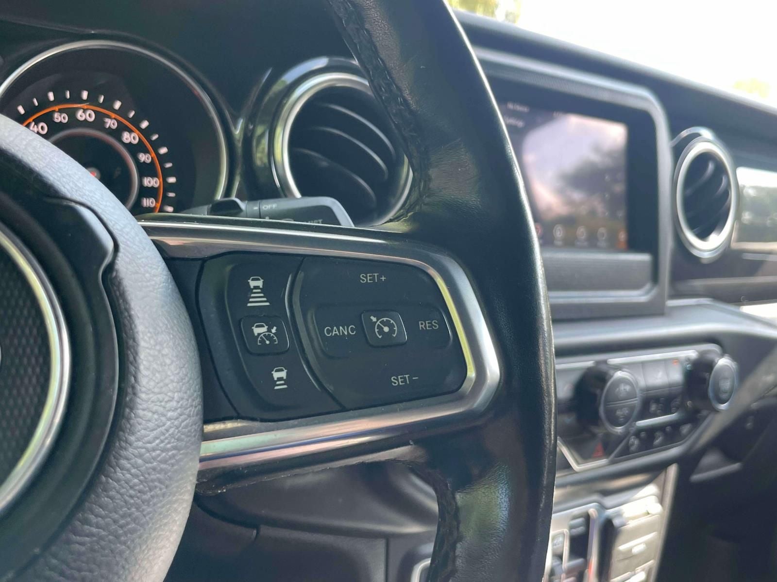 2020 Jeep Wrangler Unlimited Sahara Altitude 4x4