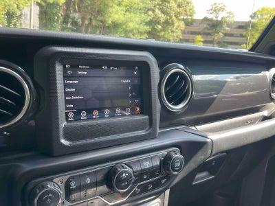 2020 Jeep Wrangler Unlimited Sahara Altitude 4x4