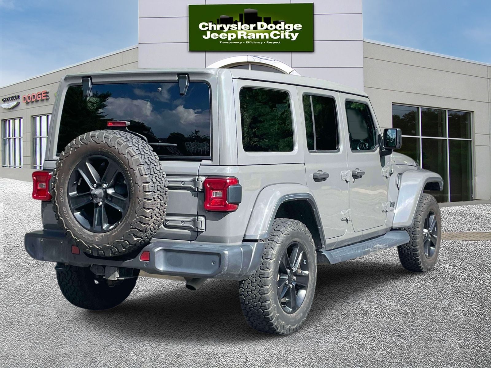 2020 Jeep Wrangler Unlimited Sahara Altitude 4x4