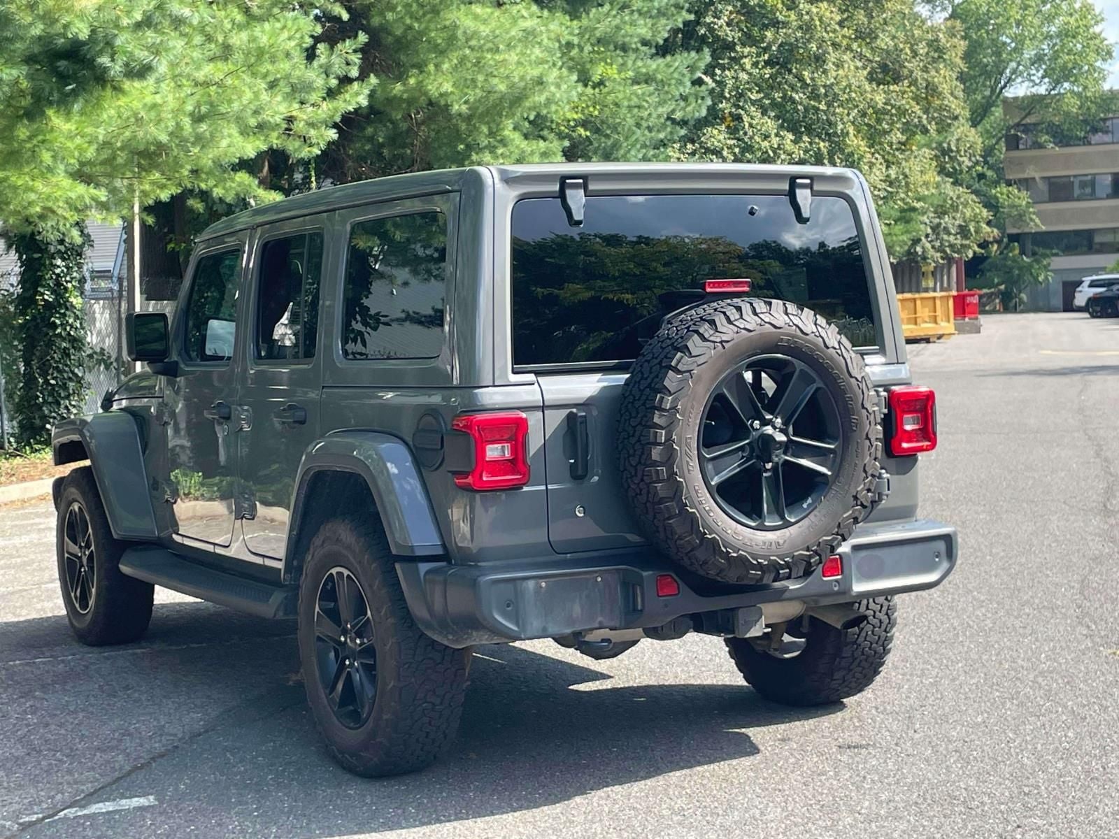 2020 Jeep Wrangler Unlimited Sahara Altitude 4x4