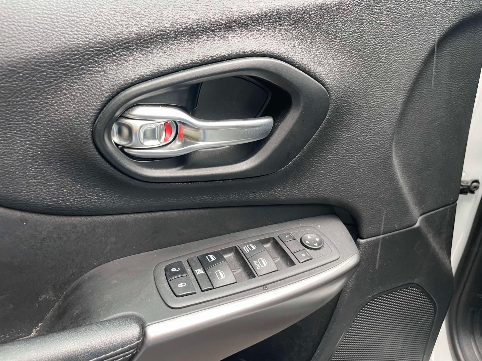 2022 Jeep Cherokee Latitude Lux 4x4
