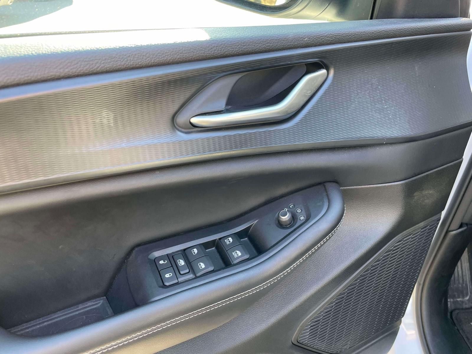 2023 Jeep Grand Cherokee Laredo 4x4