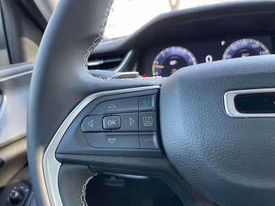 2023 Jeep Grand Cherokee Laredo 4x4