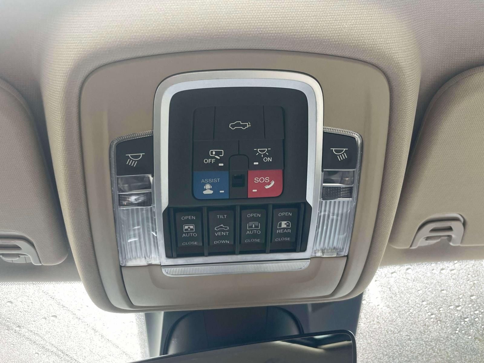 2020 RAM 1500 Limited Crew Cab 4x4 5'7' Box