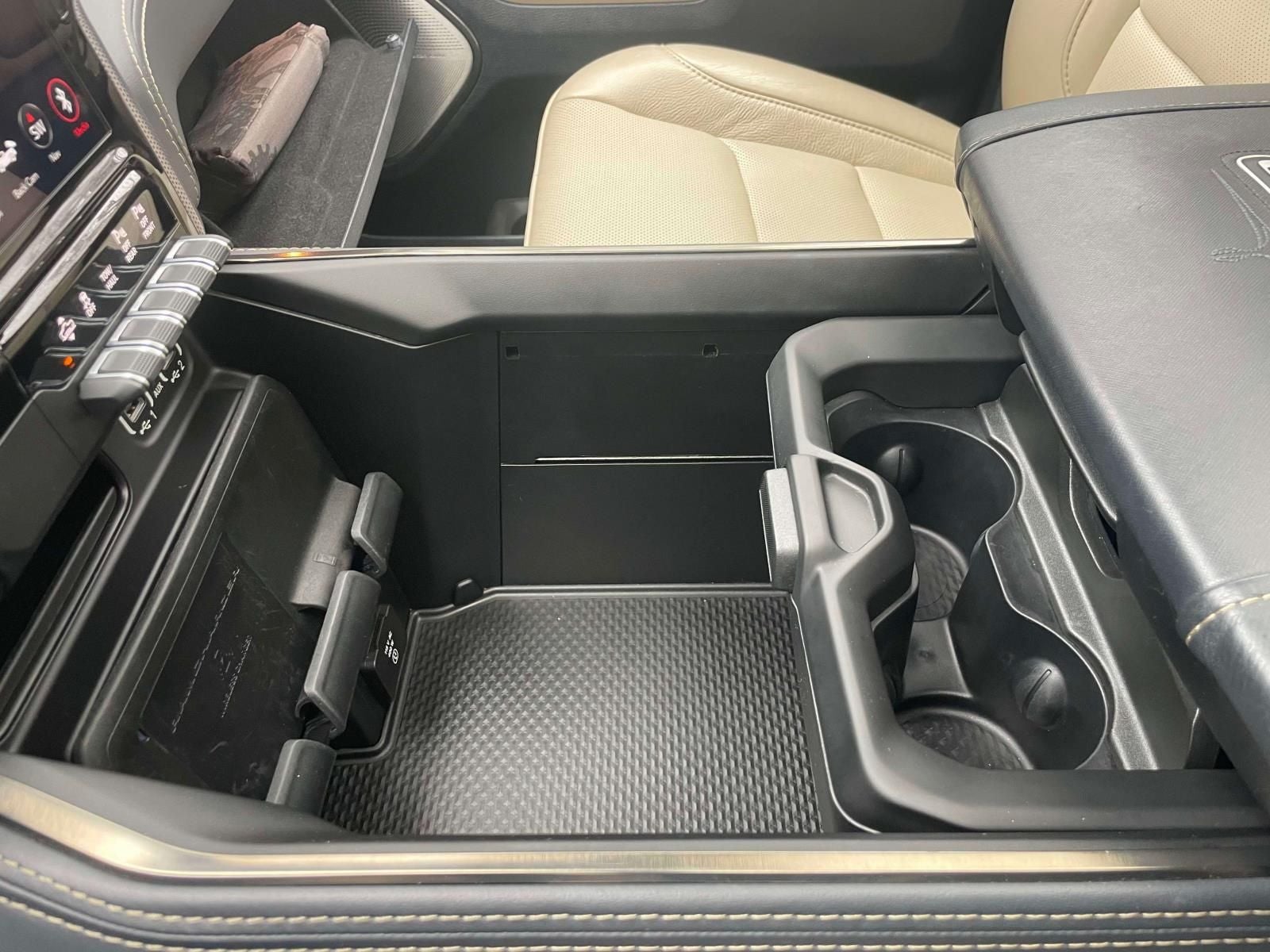 2020 RAM 1500 Limited Crew Cab 4x4 5'7' Box