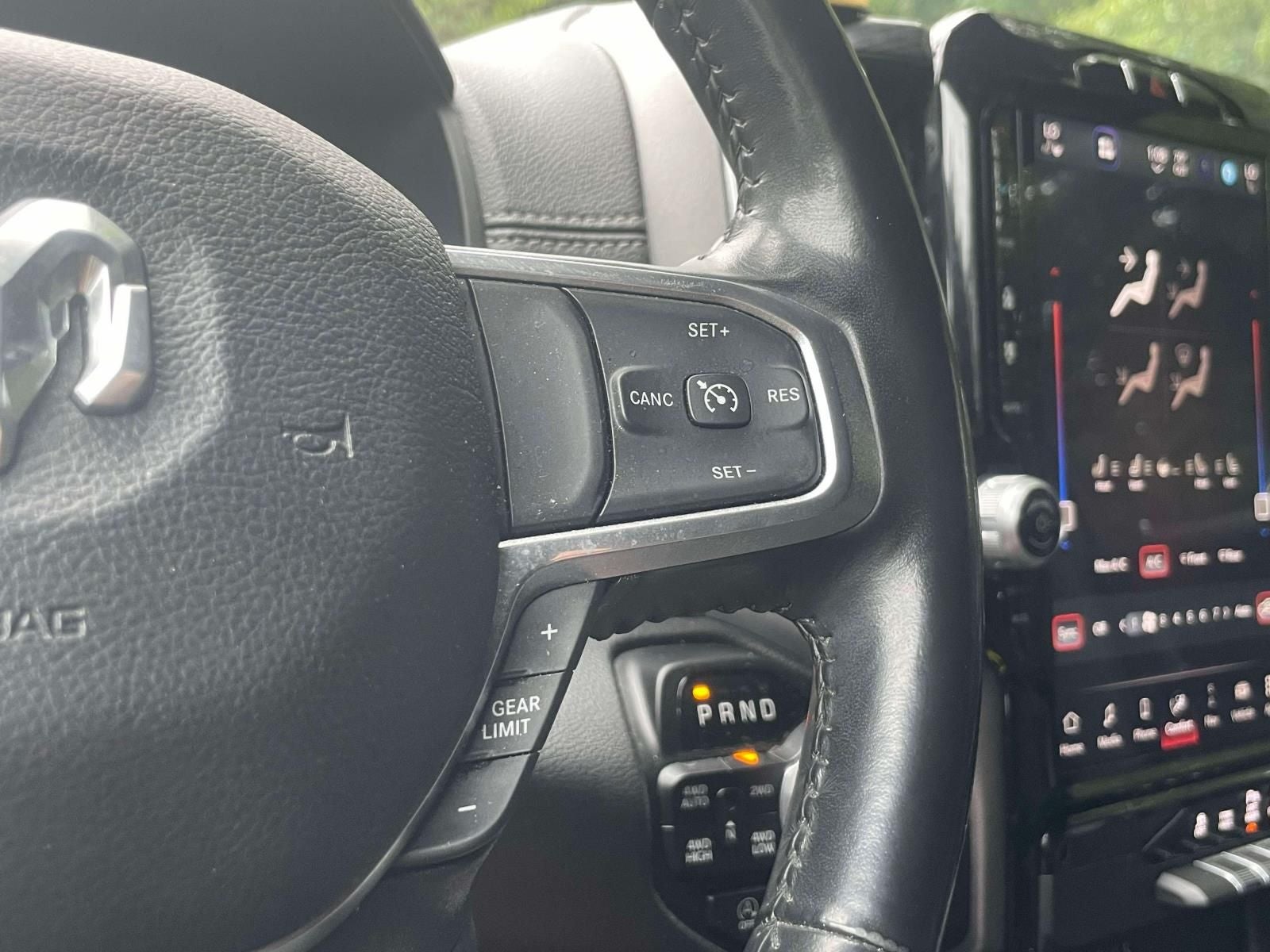 2023 RAM 1500 Laramie Crew Cab 4x4 5'7' Box