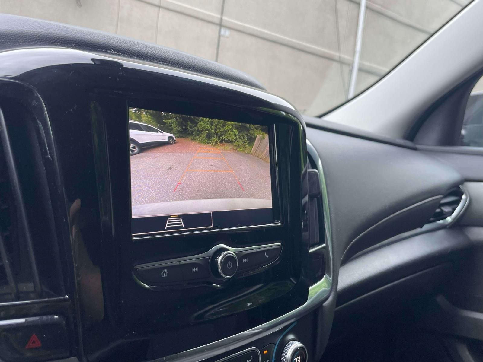 2021 Chevrolet Traverse FWD LS