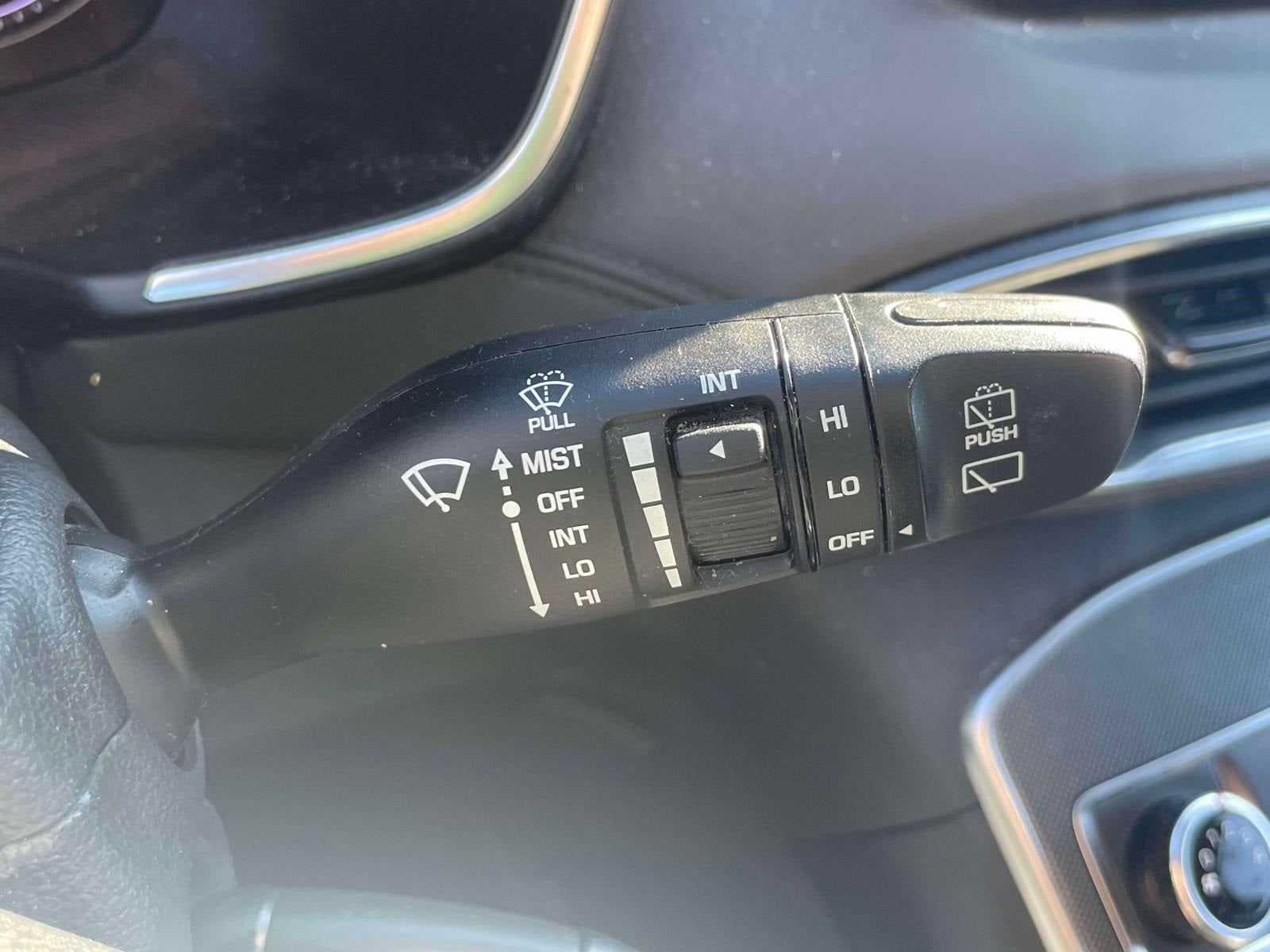 2022 Hyundai SANTA FE SE