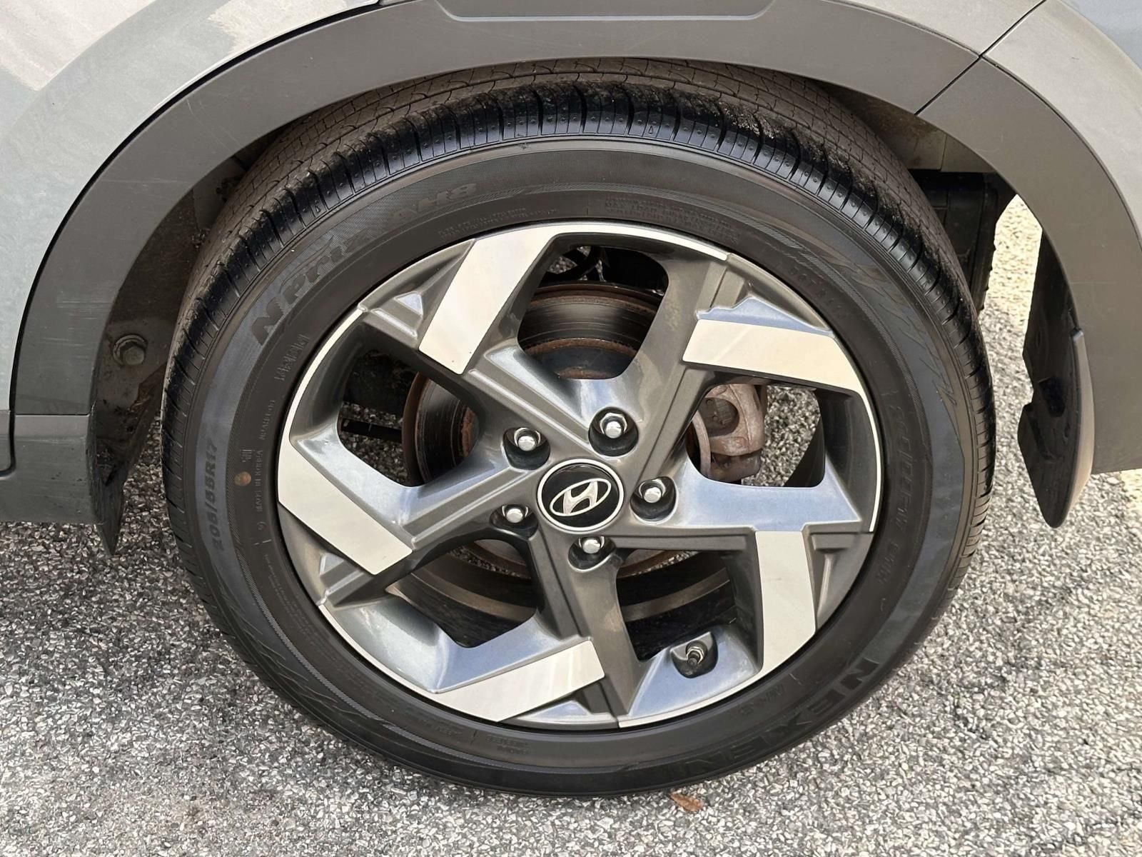 2023 Hyundai VENUE SEL