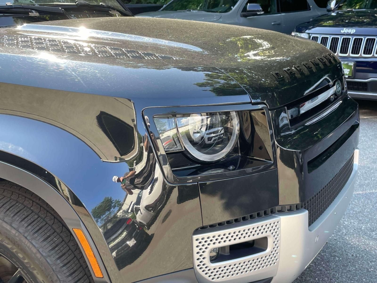 2025 Land Rover Defender 110 P300