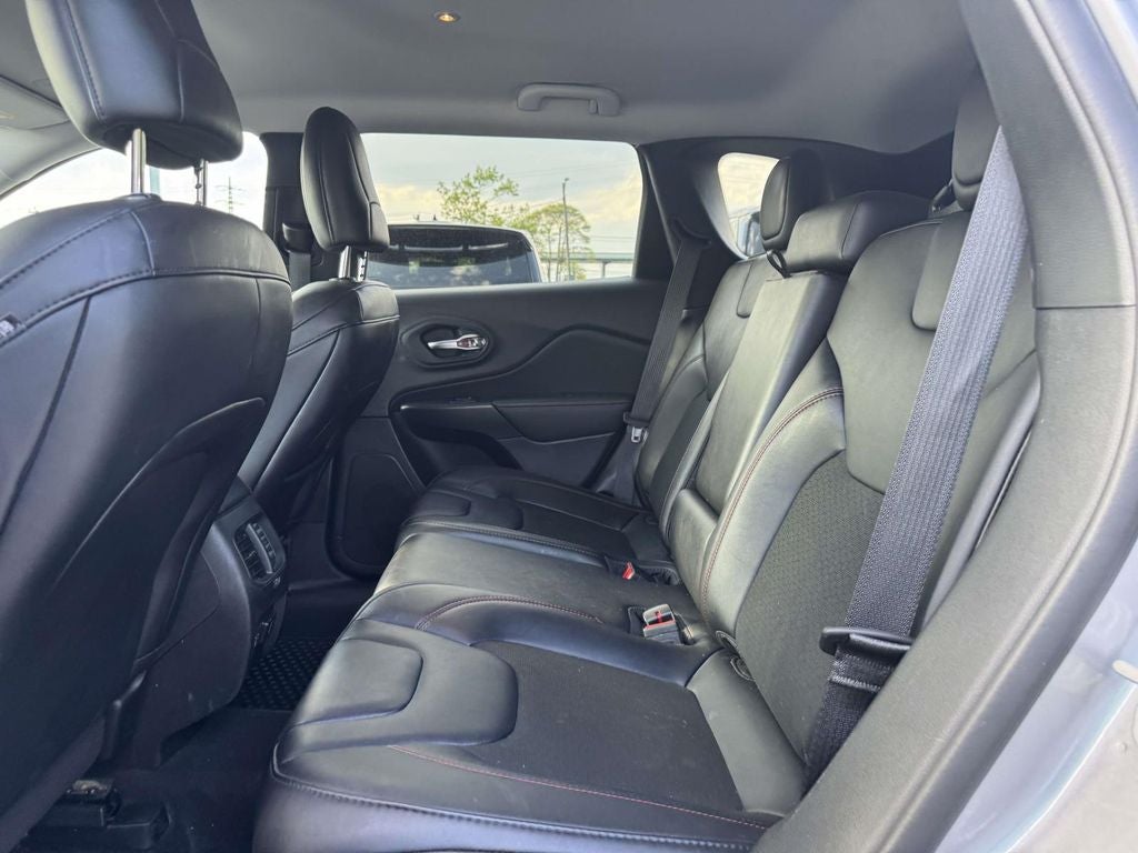 2022 Jeep Cherokee Trailhawk