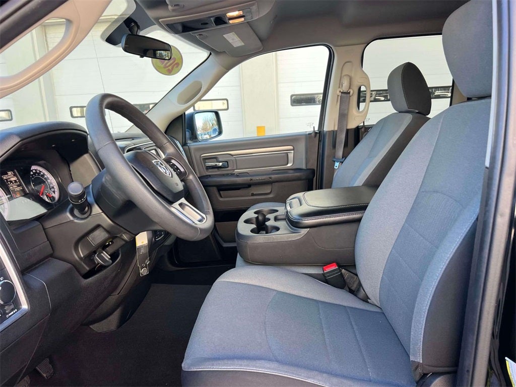 2024 RAM 1500 Classic SLT