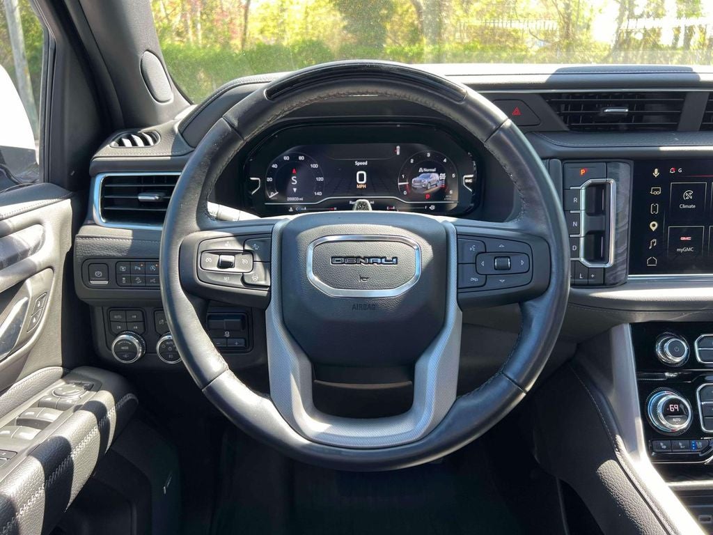 2023 GMC Yukon Denali