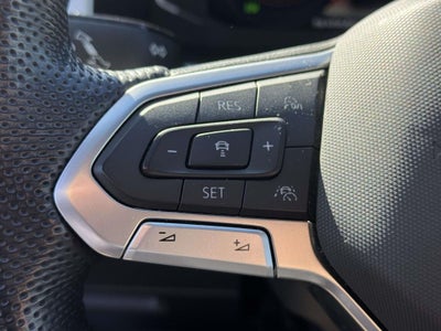 2022 Volkswagen Atlas Cross Sport 3.6L V6 SEL Premium R-Line