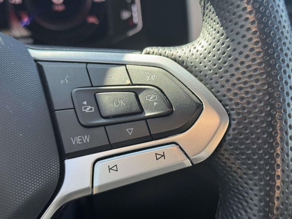 2022 Volkswagen Atlas Cross Sport 3.6L V6 SEL Premium R-Line