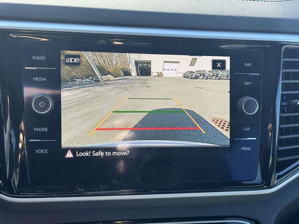 2022 Volkswagen Atlas Cross Sport 3.6L V6 SEL Premium R-Line