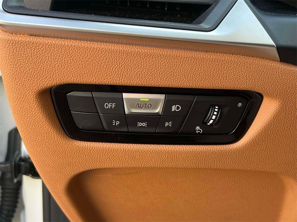 2023 BMW 3 Series 330i xDrive