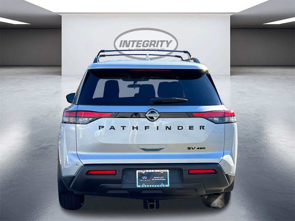 2023 Nissan Pathfinder SV