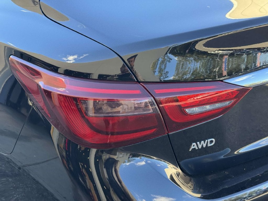 2018 INFINITI Q50 LUXE AWD