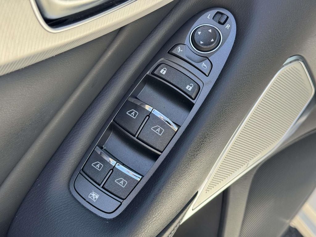 2022 INFINITI Q50 LUXE AWD