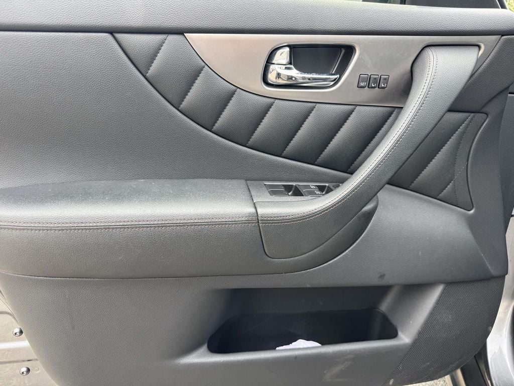 2017 INFINITI QX70 AWD