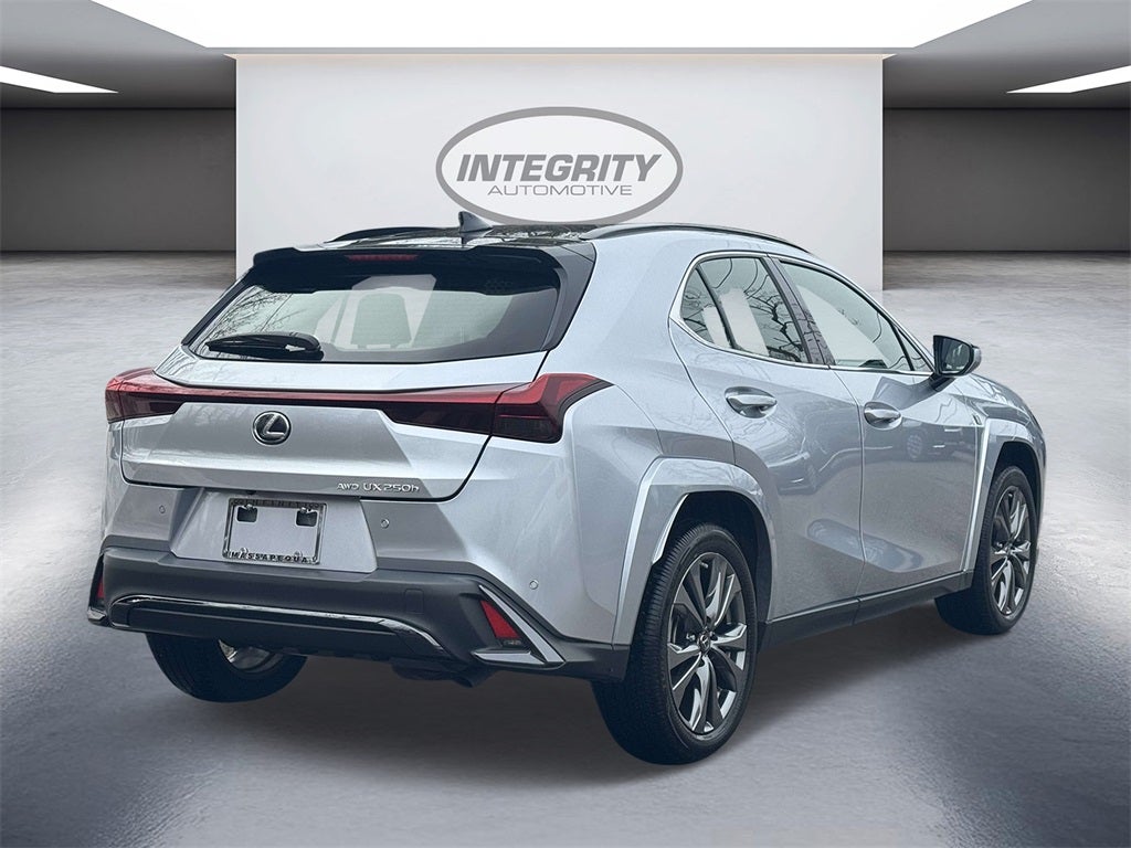 2023 Lexus UX 250h F SPORT Design