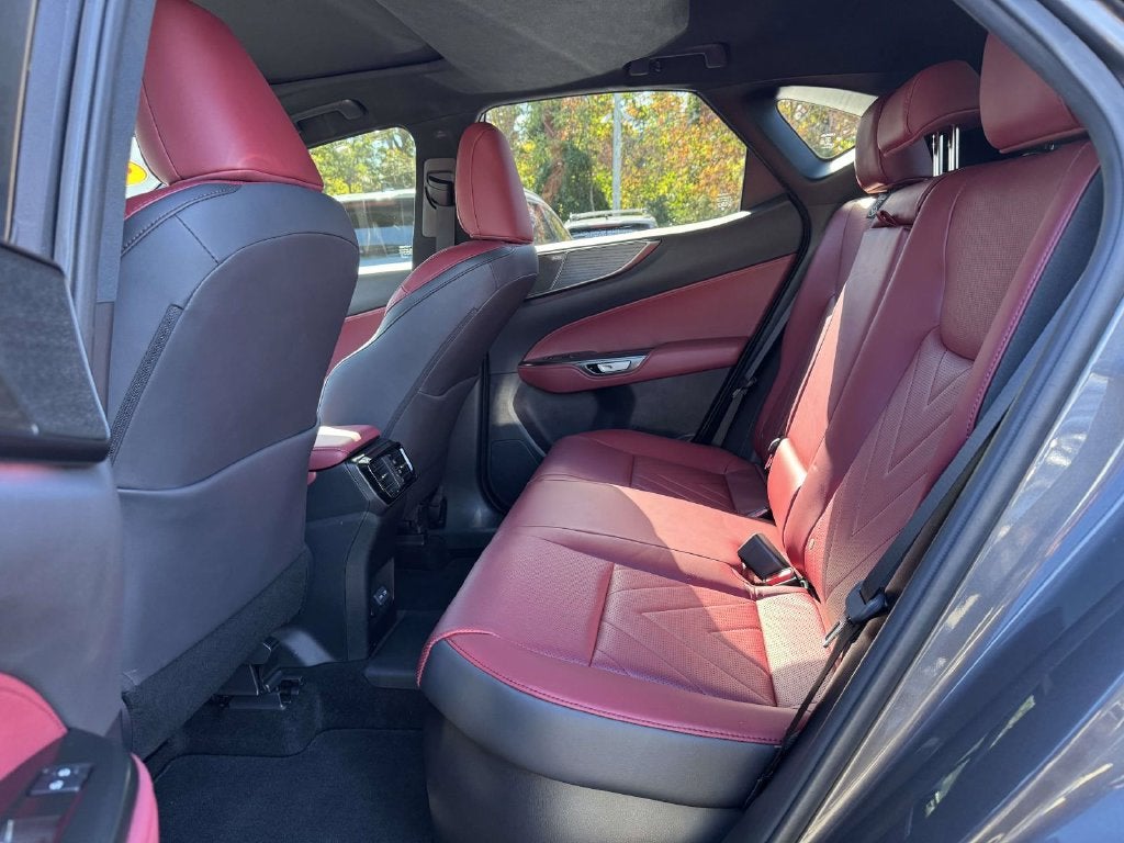 2025 Lexus NX 450h+ Luxury