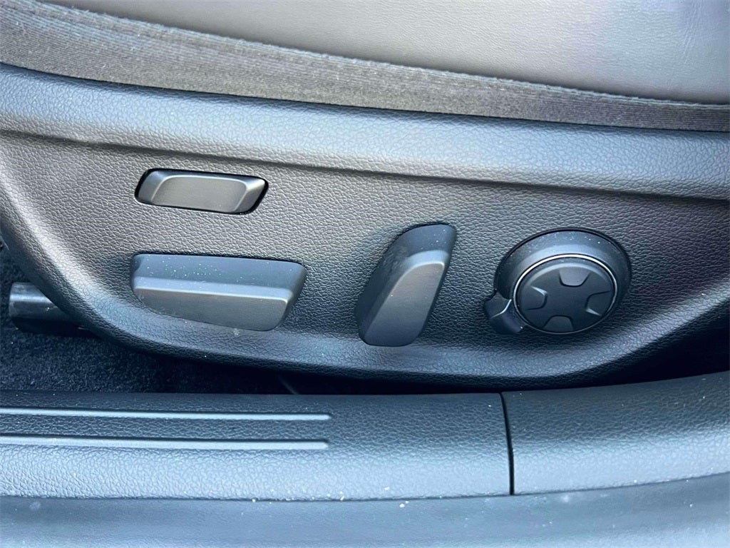 2025 Genesis G70 3.3T Sport Prestige