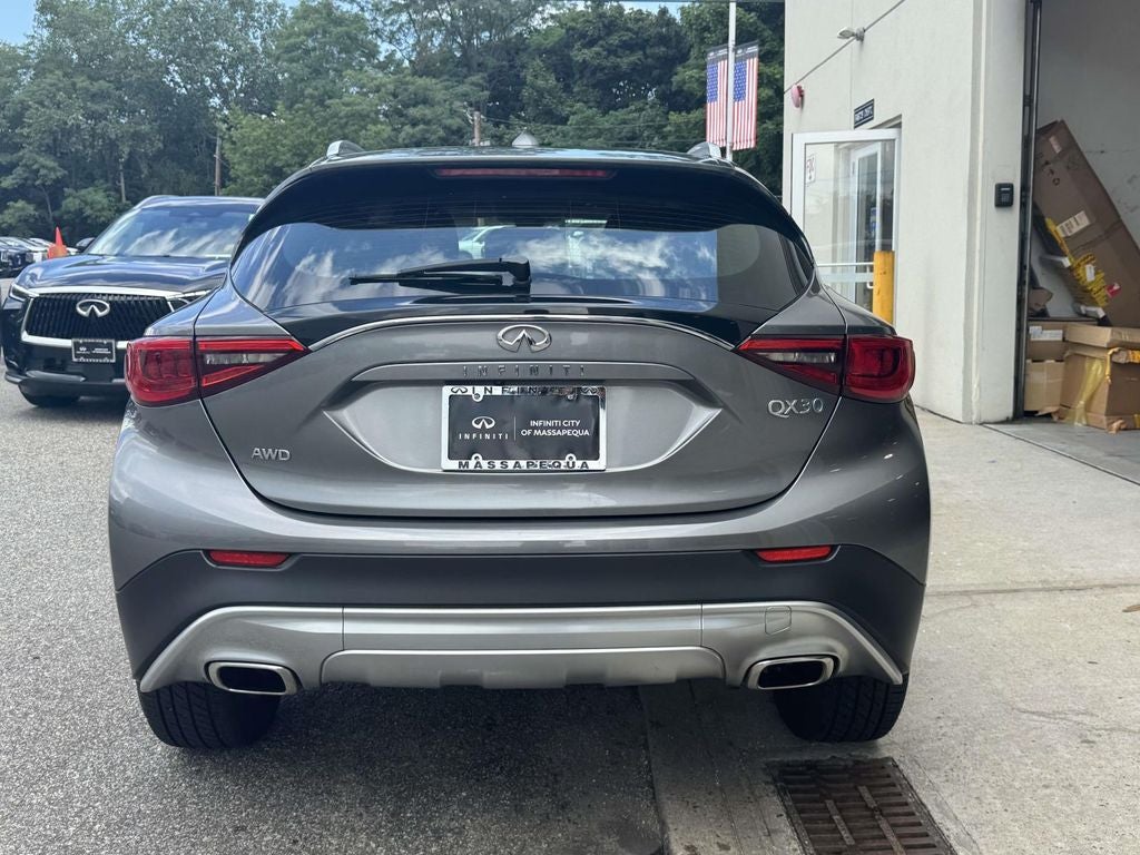 2018 INFINITI QX30 LUXURY AWD