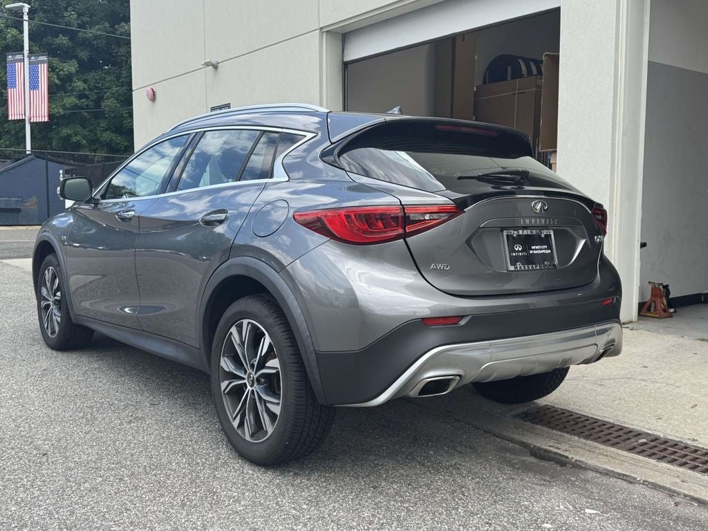 2018 INFINITI QX30 LUXURY AWD
