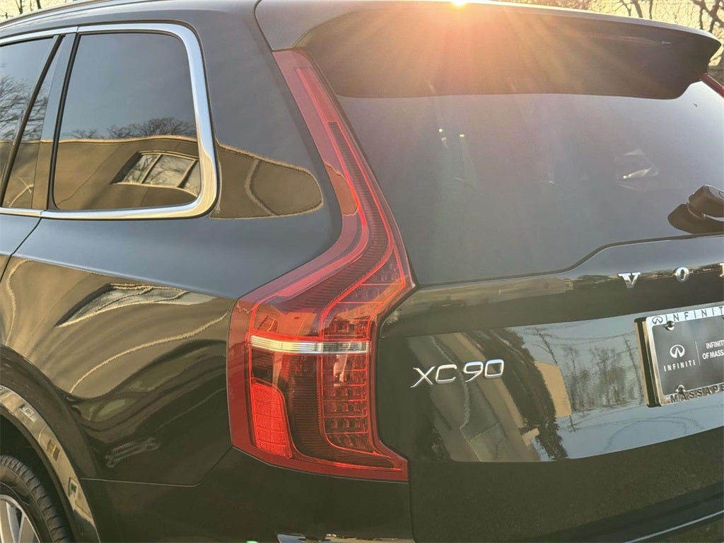 2023 Volvo XC90 B6 Plus 6-Seater