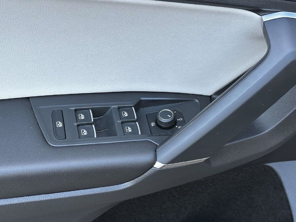 2020 Volkswagen Tiguan 2.0T SE R-Line Black 4Motion