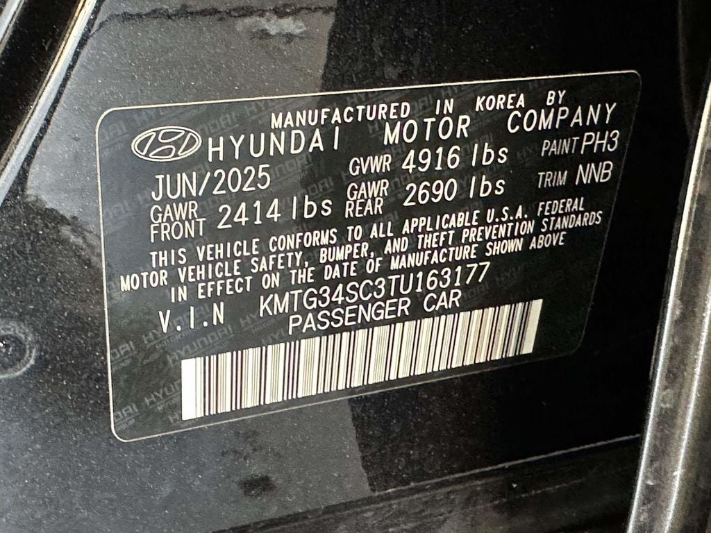 2026 Genesis G70 2.5T Prestige