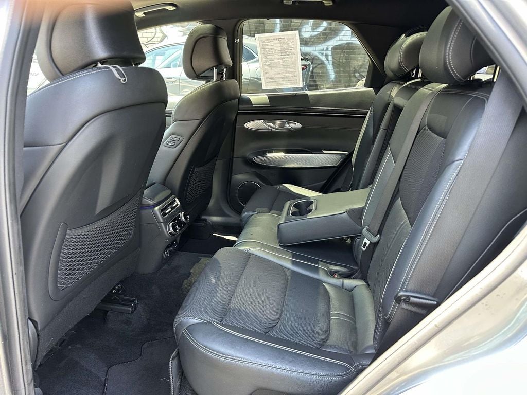 2023 Genesis GV70 2.5T