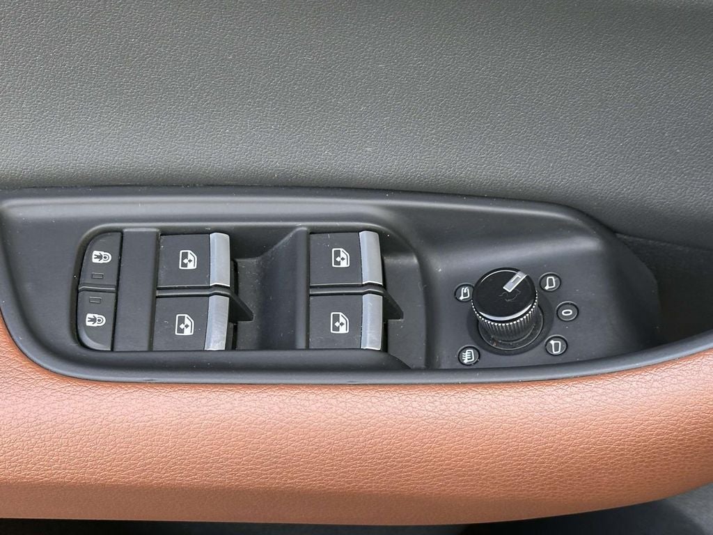 2021 Audi Q8 55 Prestige quattro