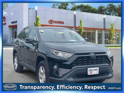 2021 Toyota RAV4 Hybrid XLE