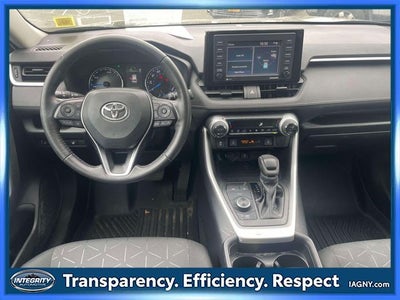 2021 Toyota RAV4 Hybrid XLE