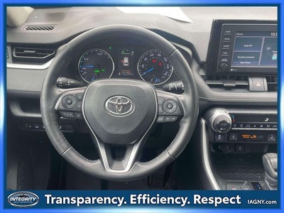 2021 Toyota RAV4 Hybrid XLE