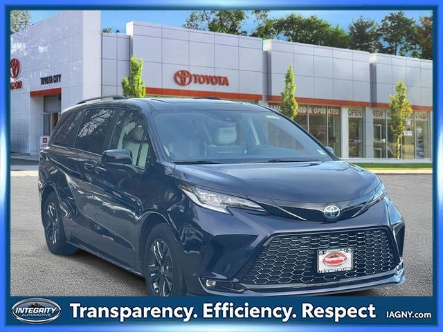 2025 Toyota Sienna XSE 7 Passenger