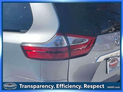 2017 Toyota Sienna Limited Premium 7 Passenger
