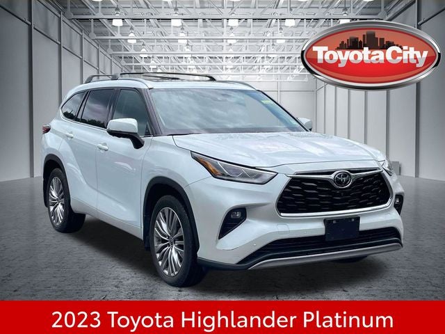 2023 Toyota Highlander Platinum
