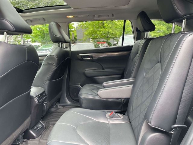 2023 Toyota Highlander Platinum