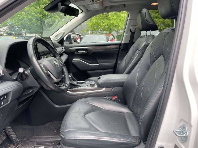 2023 Toyota Highlander Platinum