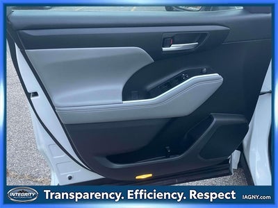 2023 Toyota Highlander XLE