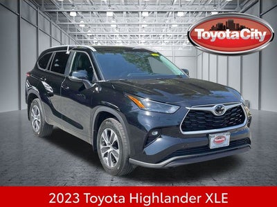 2023 Toyota Highlander XLE