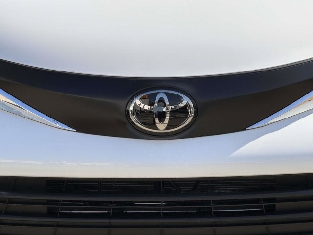 2026 Toyota Sienna LE 8 Passenger