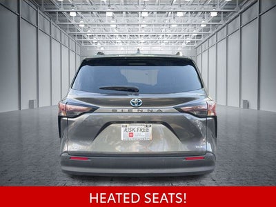 2025 Toyota Sienna XLE 8 Passenger